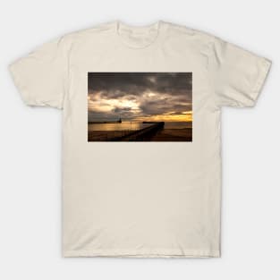 January sunrise in Northumberland T-Shirt